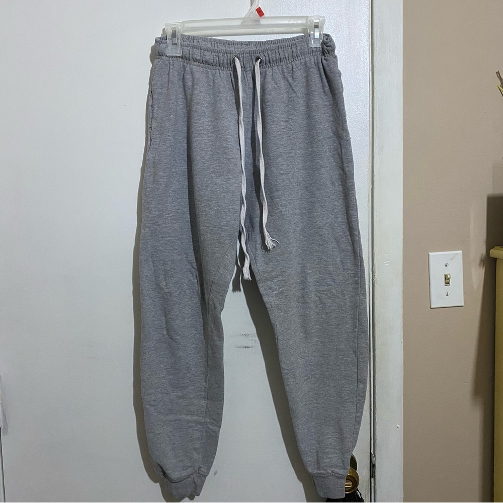 grey cuffed sweatpants
